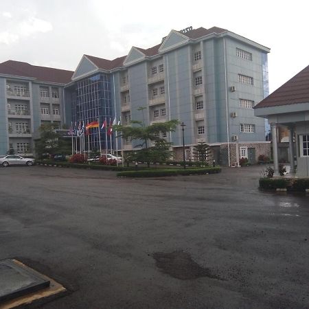 Ozom Hotel Enugu Exteriör bild